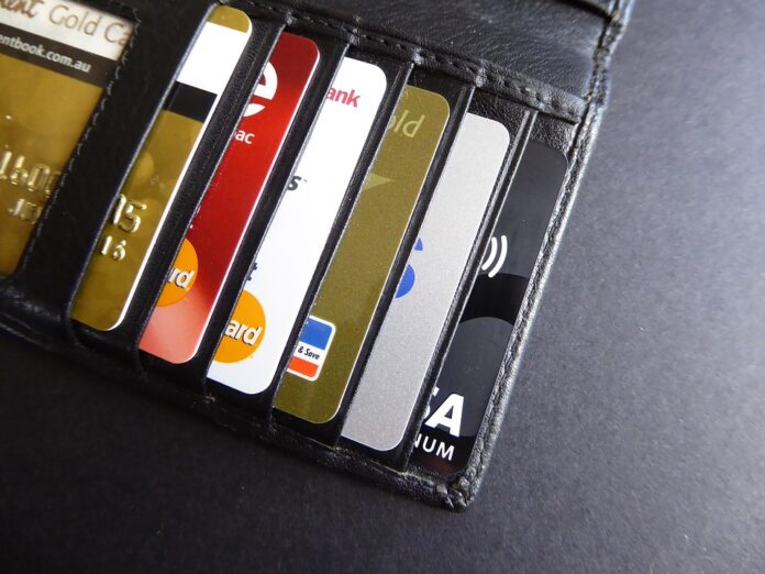 dodatkowe karty kredytowe dla rodziny