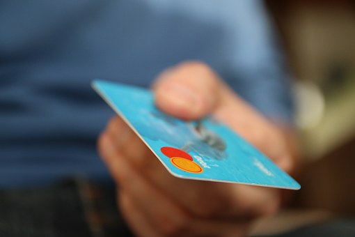 Dodatkowe korzyści z kart kredytowych