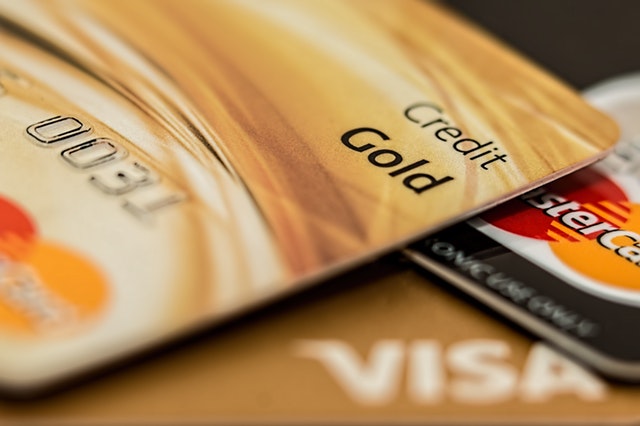 Poznaj trzy zalety karty kredytowej, które ułatwią Ci codzienne życie