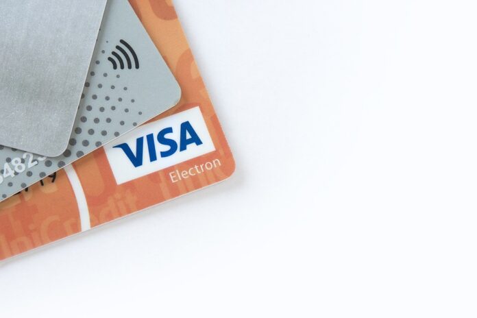 dlaczego warto korzystać z kart kredytowych