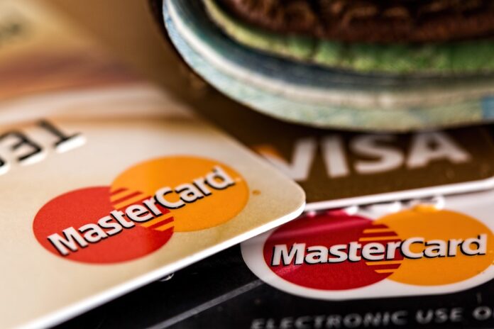 wybór kart kredytowych